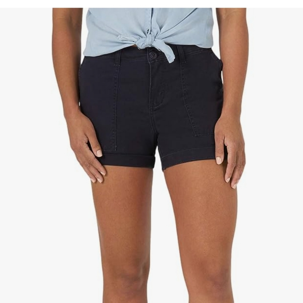 Lee women short mid rise regular fit